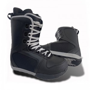 Spot special price lace up adult snowboarding boots for rental at the ski resort